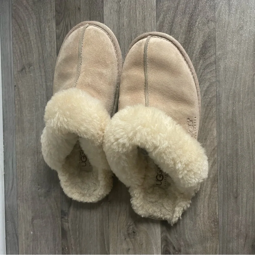 UGG Tan Sheepskin Slippers - Picture 4 of 10